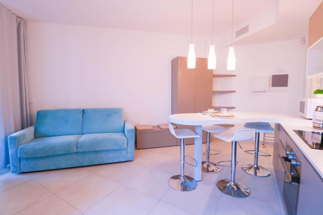 H11 Luxury 9A - Porto - Piscina - Jacuzzi Apartment Santo Stefano al Mare Exterior foto