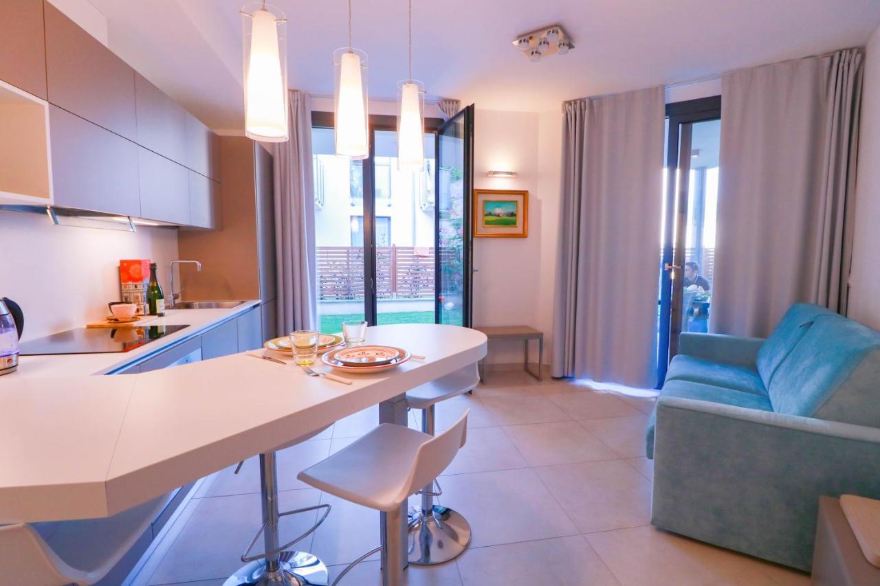 H11 Luxury 9A - Porto - Piscina - Jacuzzi Apartment Santo Stefano al Mare Exterior foto