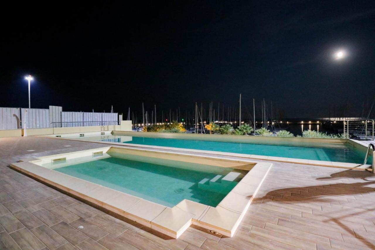 H11 Luxury 9A - Porto - Piscina - Jacuzzi Apartment Santo Stefano al Mare Exterior foto